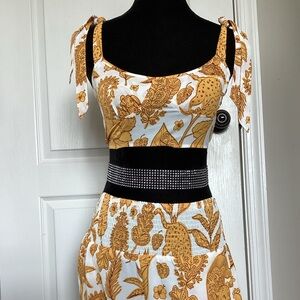 With tags new beach/summer set